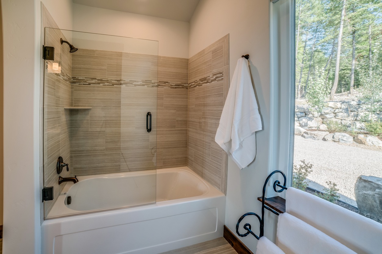 Shower & Tub Installation in Alta